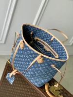 Louis Vuitton Handbag 31cm - Image 9
