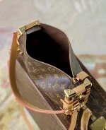 Louis Vuitton Side Trunk East West 28cm - Image 9