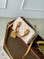 Louis Vuitton Handbag 20.5cm - Image 9