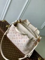 Louis Vuitton Dream Animation Handbag 32cm - Image 9