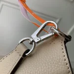 Louis Vuitton Handbag 28cm - Image 9
