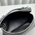 Loro Piana L19 Pocket Calfskin Leather Shoulder Bag - Small/Black - Image 9