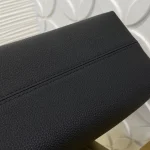 Louis Vuitton MULTIPASS Handbag 30cm - Image 9