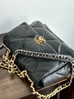 UbestLuxury Chanel Chanel 19 Bag Shoulder Bag 30cm product photo detail 8 SKU CH30957