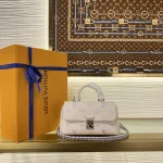 NANO MADELEINE Handbag Shoulder Bag 21cm
