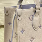 Louis Vuitton ONTHEGO Small Handbag 25cm - Image 3