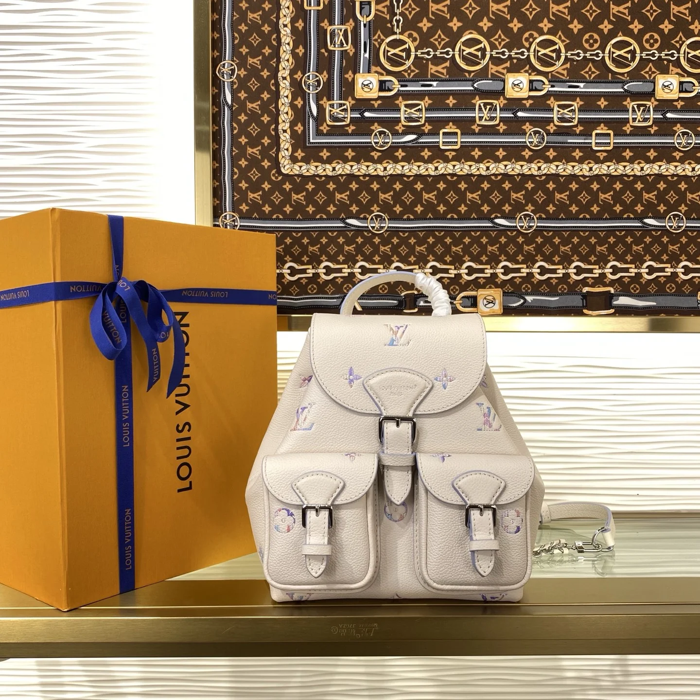 1-1066 Louis Vuitton Backup Bag Quartz Gradient M2A375 - Image 1