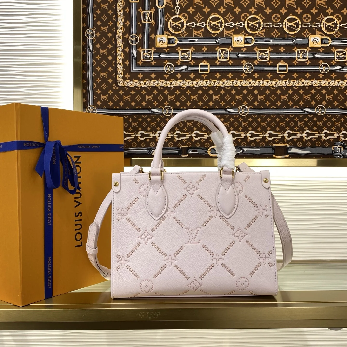 1-1089 Louis Vuitton OnTheGo PM Empreinte Couture Pink M28528 - Image 1