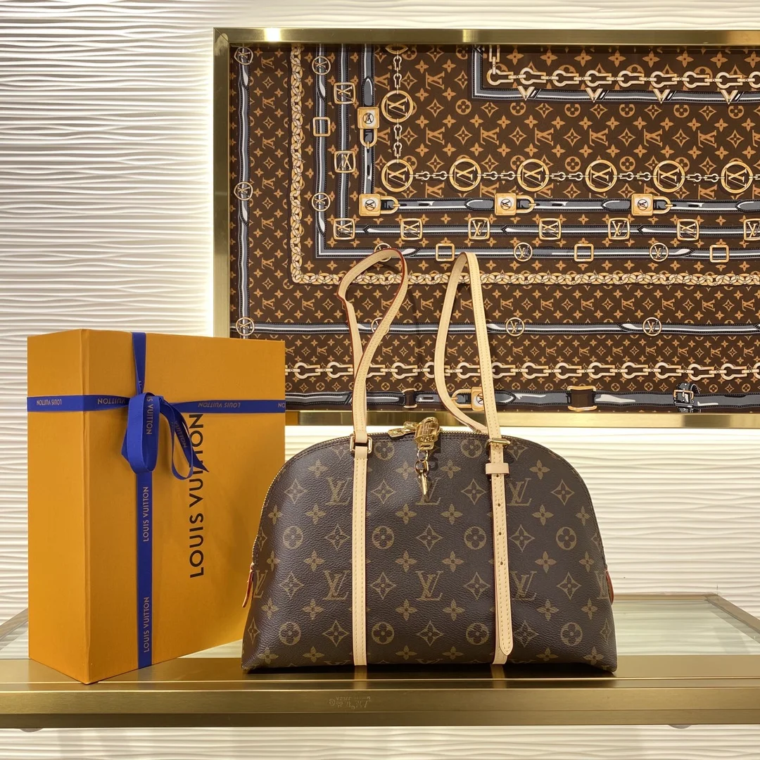 1-1103 Louis Vuitton Squire PM Monogram M28951 - Image 1