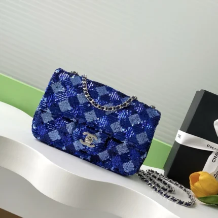 Chanel Chanel Vanity Case with Chain Medium 23cm product photo