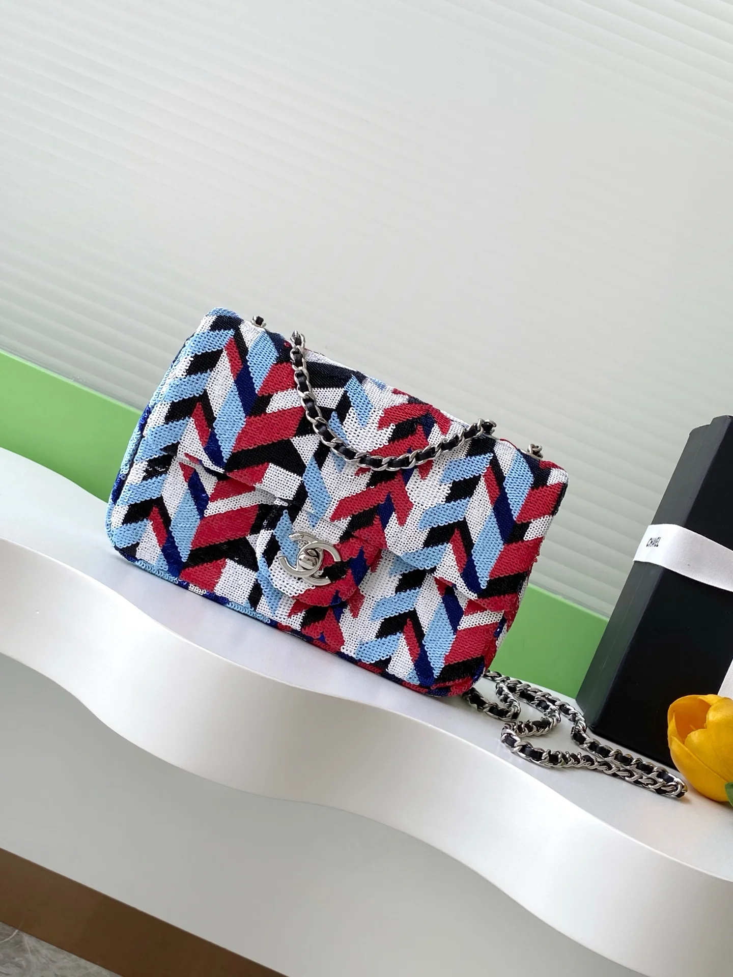 1-124 Chanel CF Sequined SO Handbag 21cm - Image 1