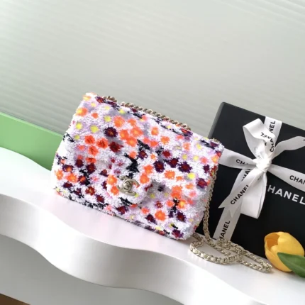 Chanel Chanel Vanity Case with Chain Medium 23cm product photo