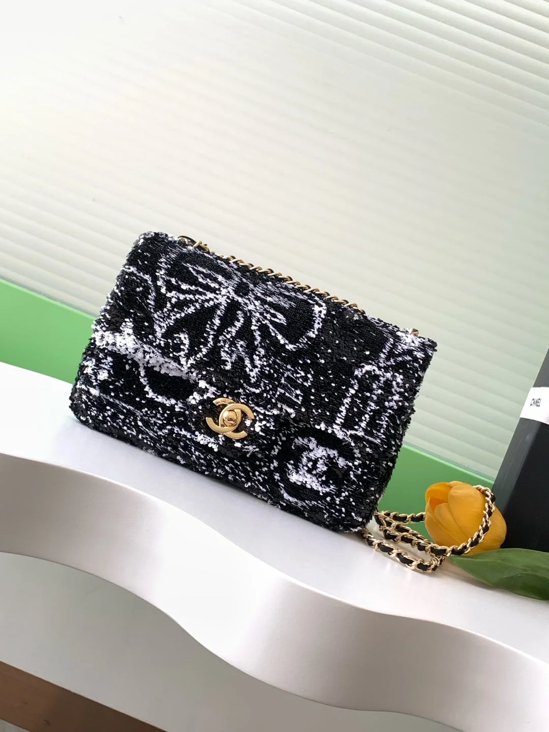 1-137 Chanel CF Sequined SO Handbag 21cm - Image 1