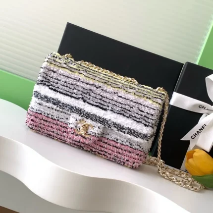 Chanel Chanel Vanity Case with Chain Small 19cm product photo