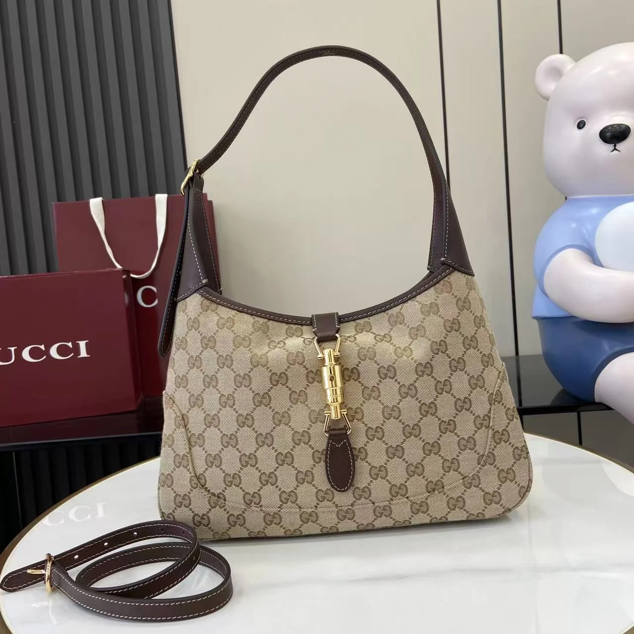1-1446 Gucci La Famiglia Jackie Shoulder Bag 863136 - Image 1