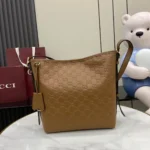Gucci GG Emblem Bucket Bag 848881