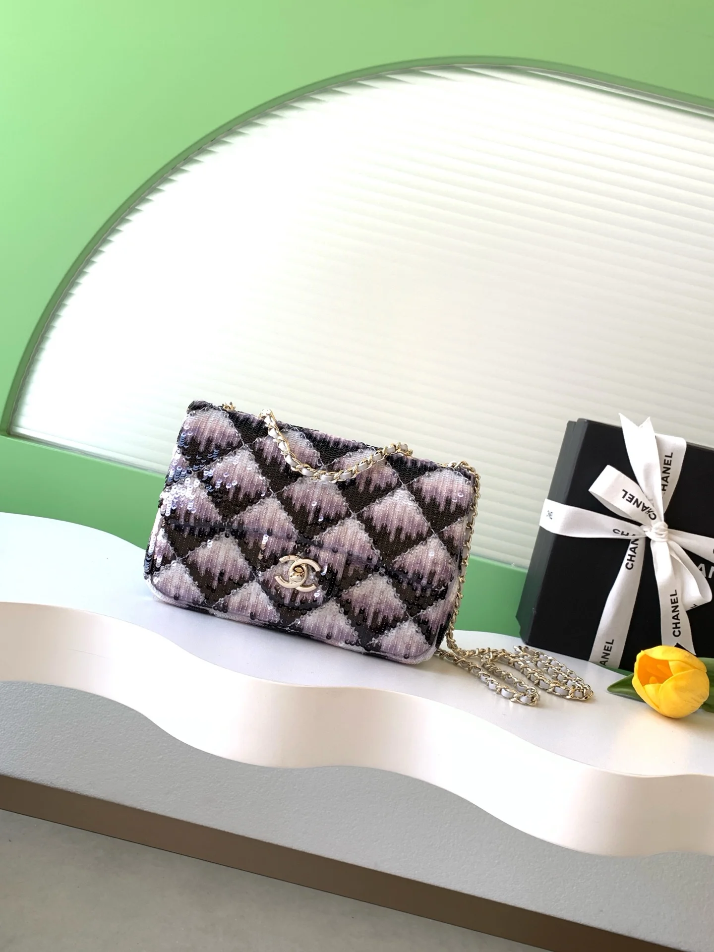 1-148 Chanel CF Sequined SO Handbag 21cm - Image 1