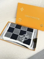 Louis Vuitton Damier Heritage Knit Wool Scarf - Image 2
