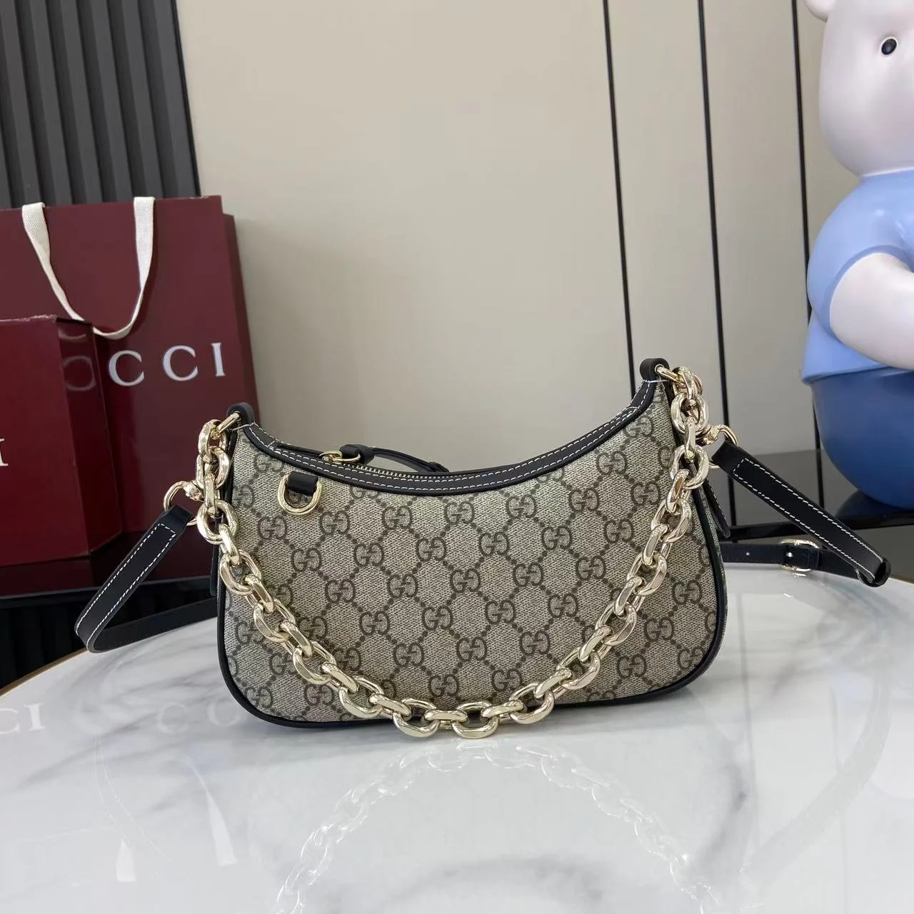 1-1523 Gucci GG Emblem Hobo Bag 847447 - Image 1