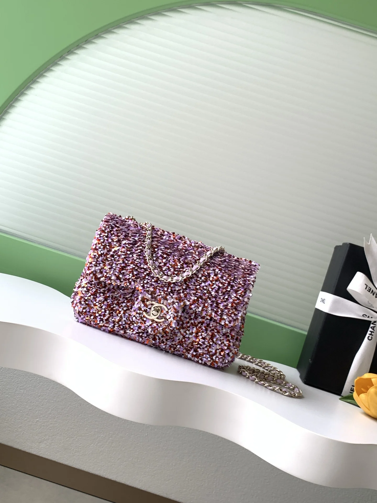 1-174 Chanel CF Sequined SO Handbag 21cm - Image 1