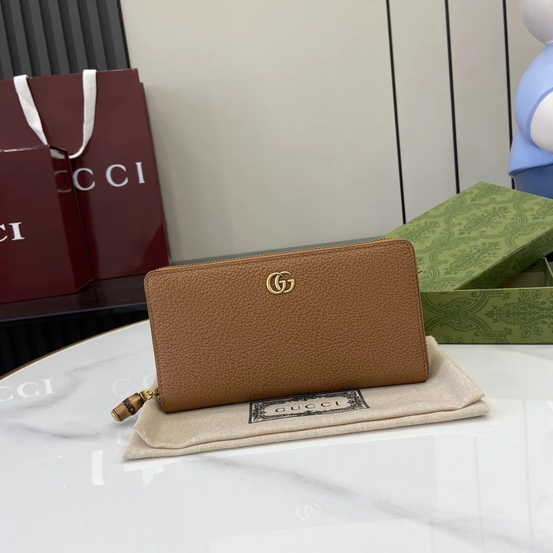1-1796 Gucci GG Marmont Wallet 739499 - Image 1
