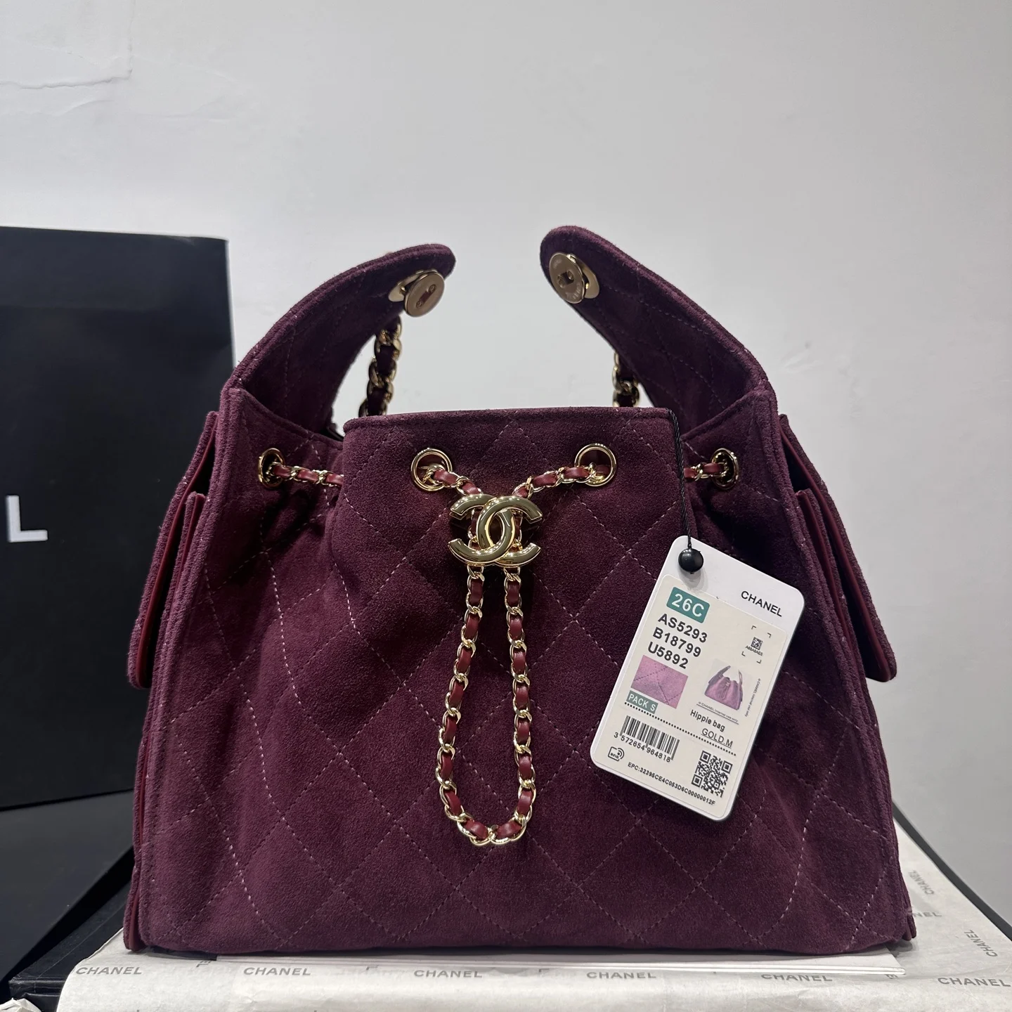 1-1829 Chanel 26P Hippie Drawstring Bucket Bag 30cm - Image 1