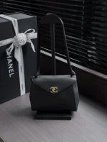 Chanel 26A Envelope Flap Bag 22cm - Image 12