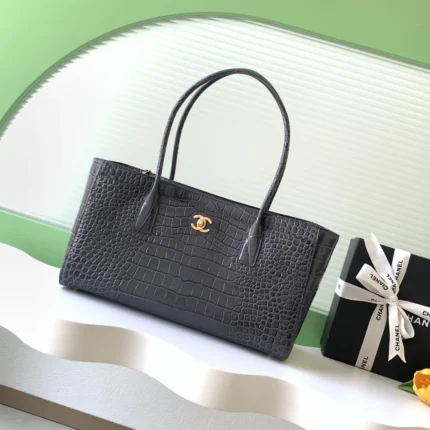 Replica Chanel collection image