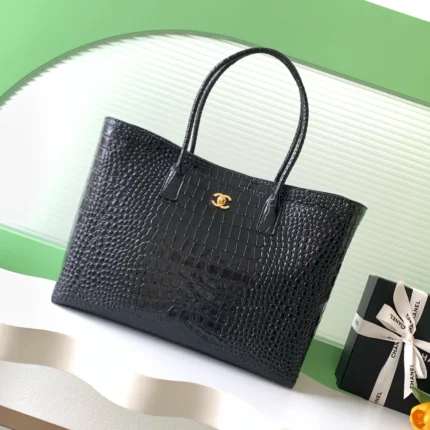Replica Chanel collection image