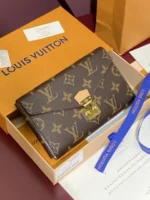 Louis Vuitton Monogram Infrarouge Brush Set Pouch 17cm