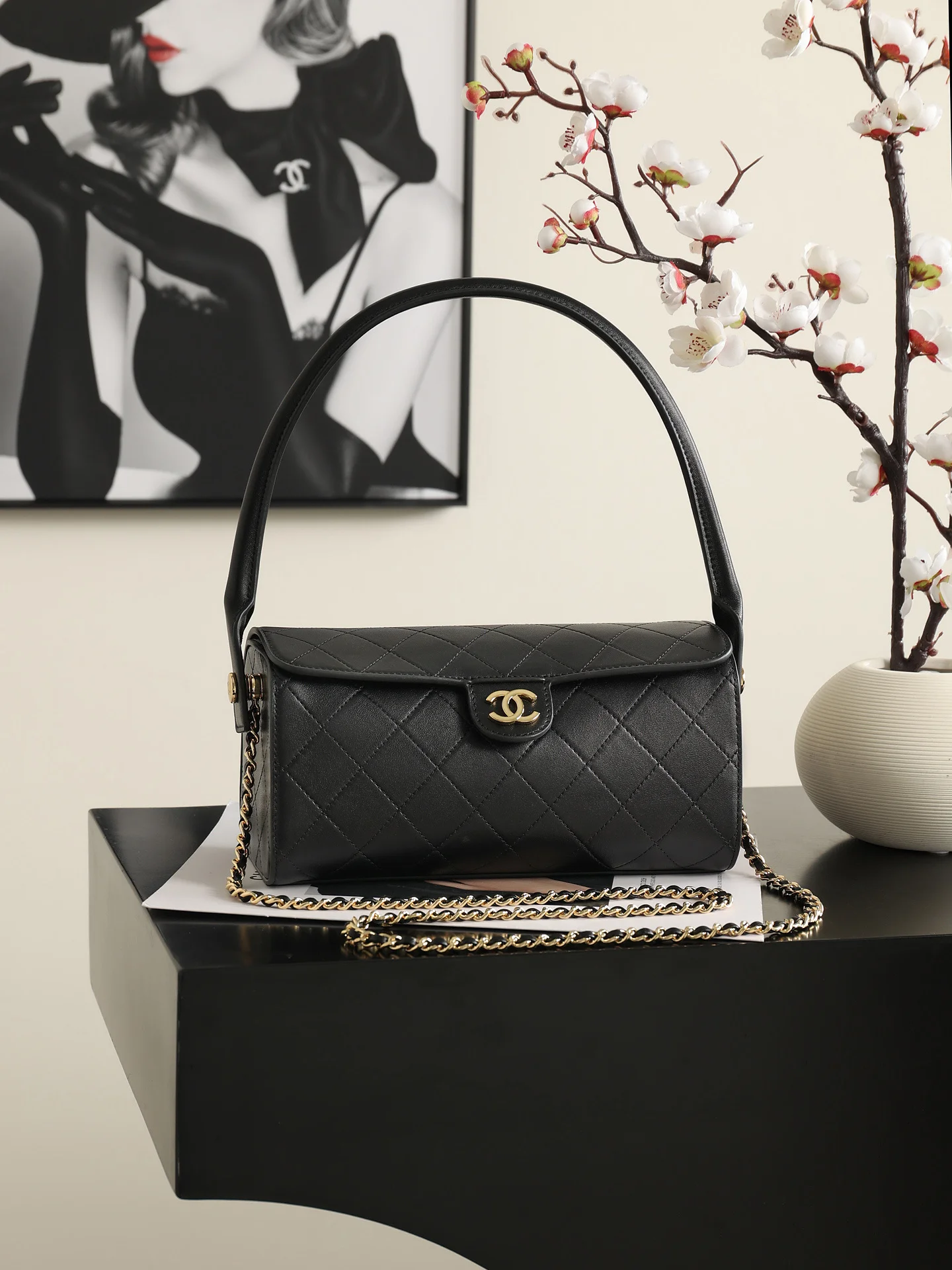 1-2075 Chanel 26A Bowling Bag with Chain 23cm - Image 1