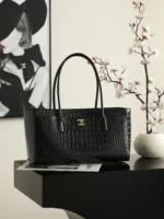 Chanel 26S Cerf Tote Bag Crocodile Embossed 39cm - Image 11