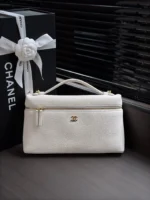 Chanel Logo Shoulder Bag 29cm - Image 11