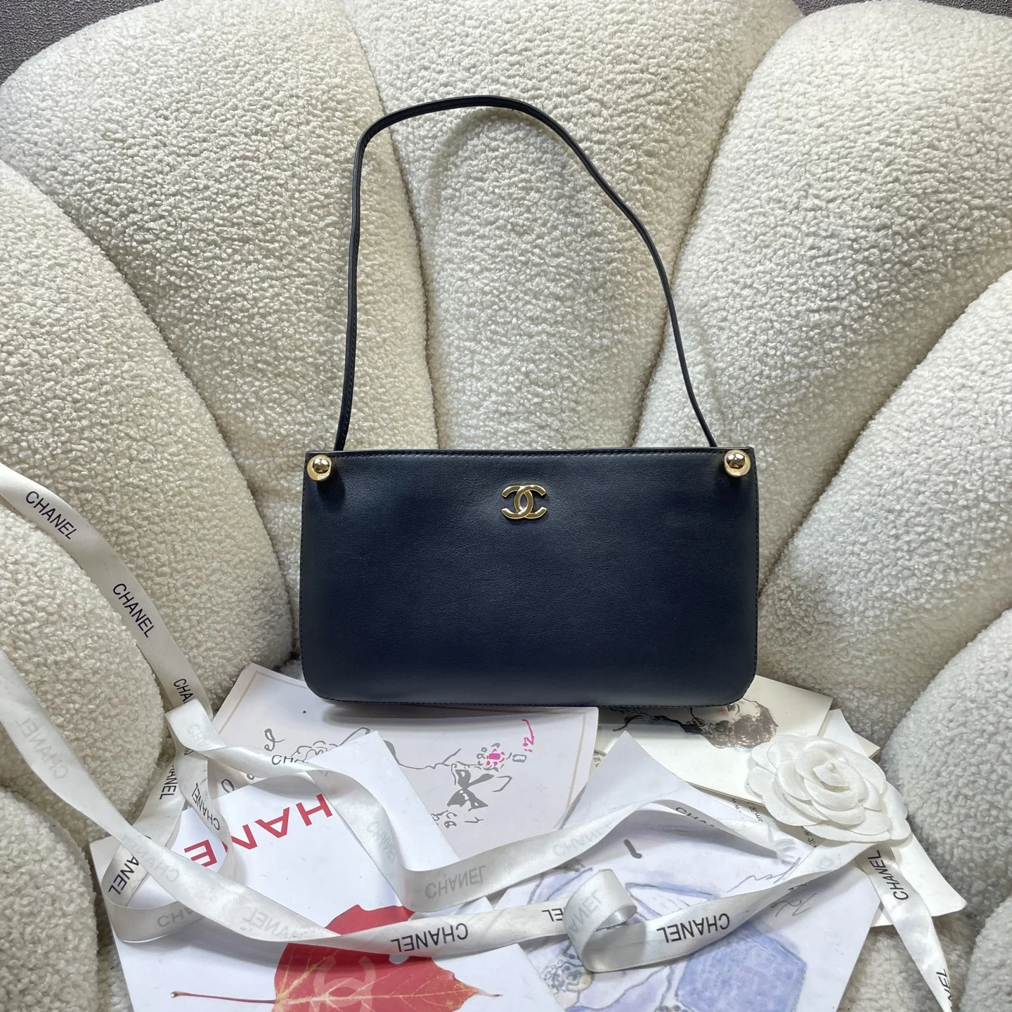 1-2124 Chanel 26S Minimalist Hobo Shoulder Bag 25cm - Image 1