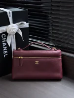 Chanel Logo Shoulder Bag 29cm - Image 13