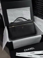 Chanel Logo Shoulder Bag 29cm - Image 14