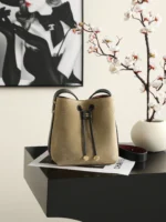 Chanel AS6537 Bucket Bag 18cm - Image 11