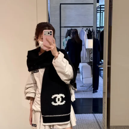Fendi Fendi FF Diagonal Hooded Poncho 140x140cm product photo