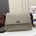 Gucci GG Supreme Diaper Messenger Bag 44cm