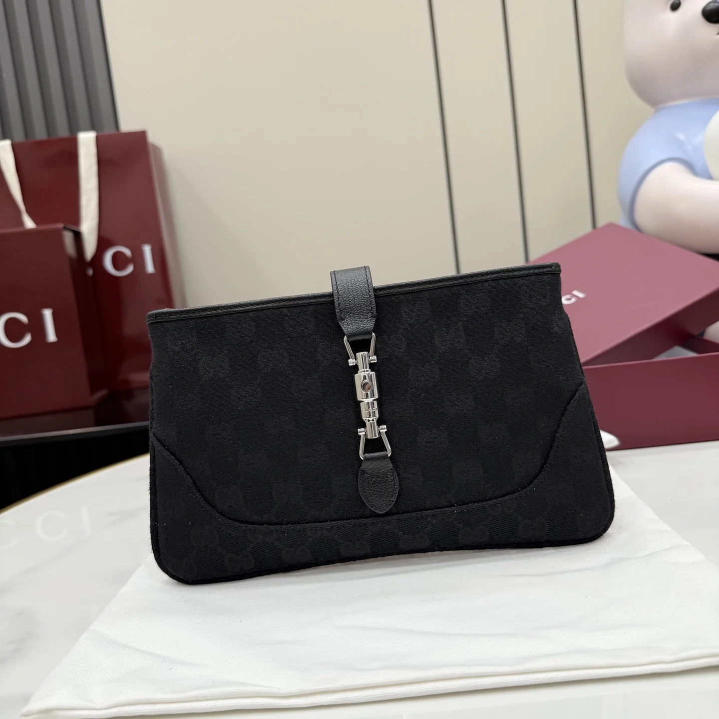 1-469 Gucci Jackie 1961 GG Canvas Zip Pouch Black 23cm - Image 1
