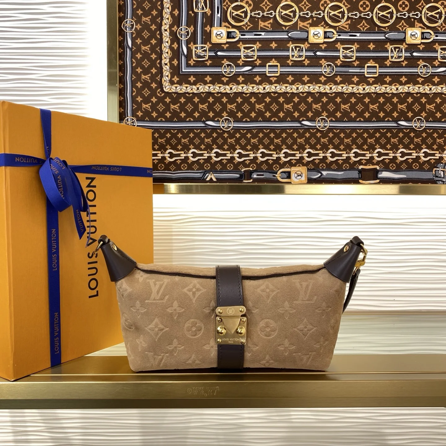 1-573 Louis Vuitton Pochette Mia Monogram Empreinte Suede M2A252 - Image 1