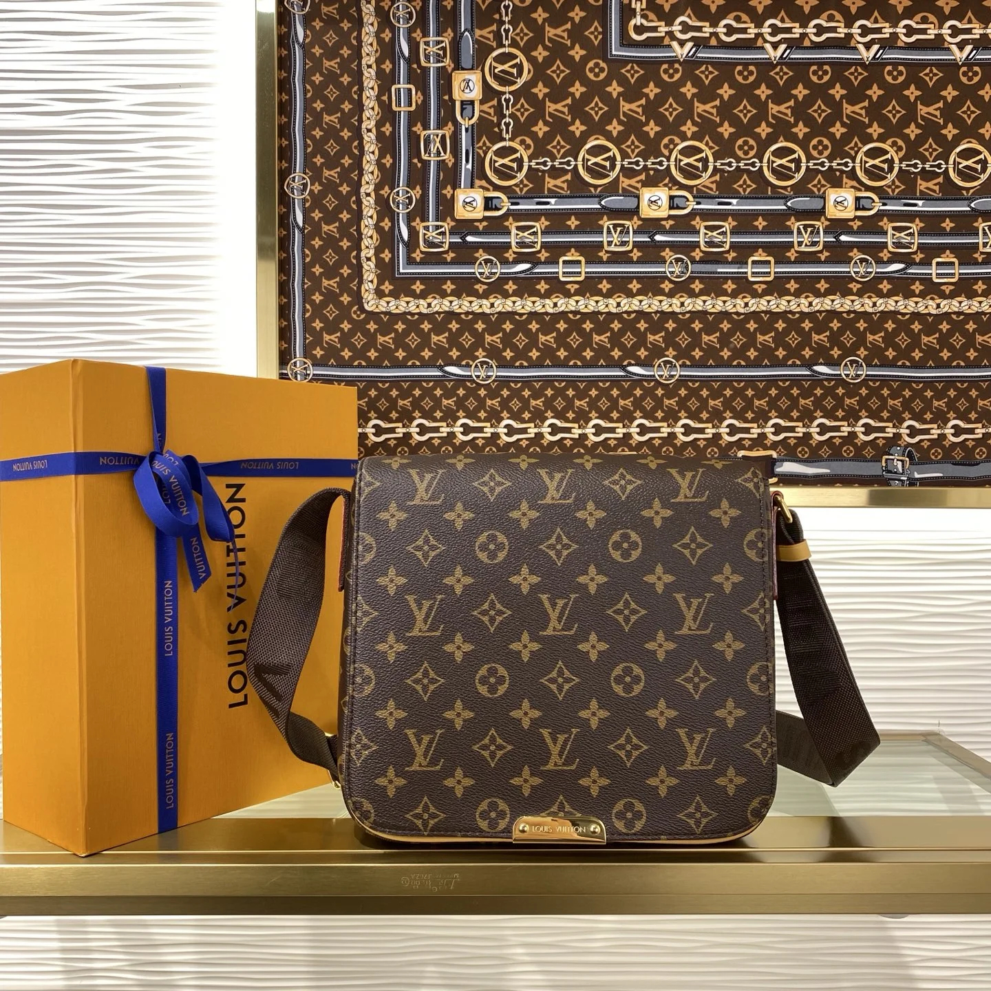1-597 Louis Vuitton Bastille Messenger Bag Small M2A191 - Image 1