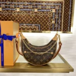 Louis Vuitton Loop Monogram M81098