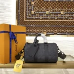 Louis Vuitton Keepall Bandouliere 25 Taurillon Black M20900