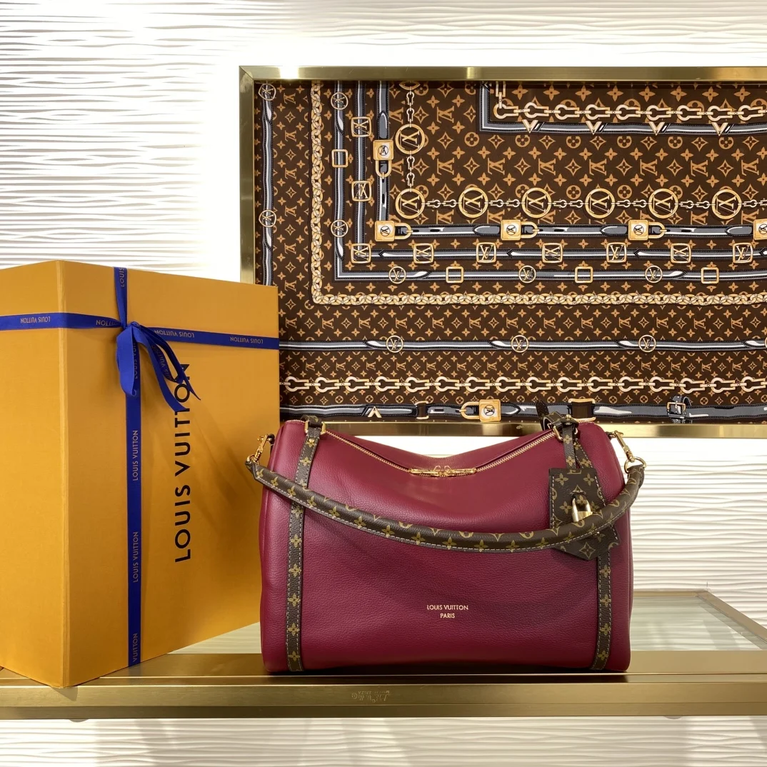 1-636 Louis Vuitton Express MM Bag M26359 - Image 1