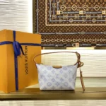 Louis Vuitton Pochette Hills Monogram Origine Blue M28250