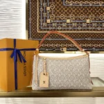 Louis Vuitton Carryall East West Monogram Embleme M2A136