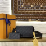 Louis Vuitton Gaston Wearable Wallet Taurillon Black M81115