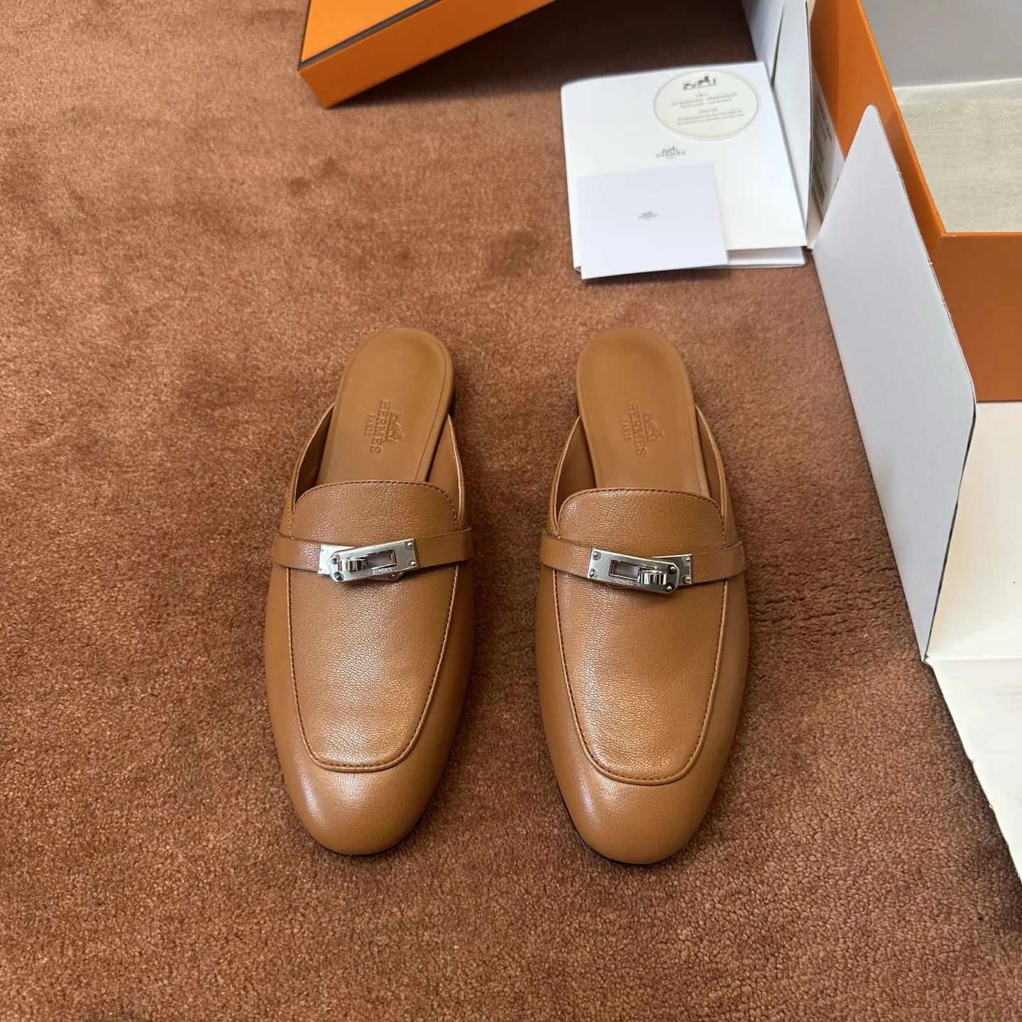 1-763 Hermès Kelly Leather Mule - Image 1