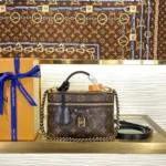 Louis Vuitton Vanity PM Monogram M47125
